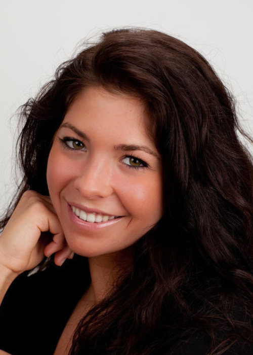 Jennifer Stone's Profile Picture